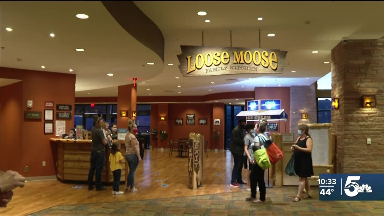 Family leaves $5,000 tip at Great Wolf Lodge restaurant