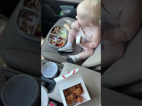 little lunch dates in the car are my fav Poprushusa poprushusa