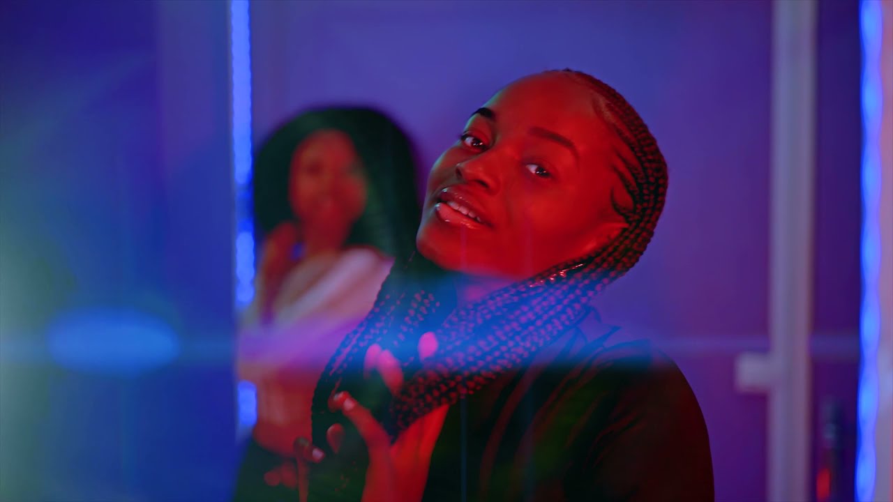 C-Minaire - Crazy Moutoumbou  (Clip Officiel )