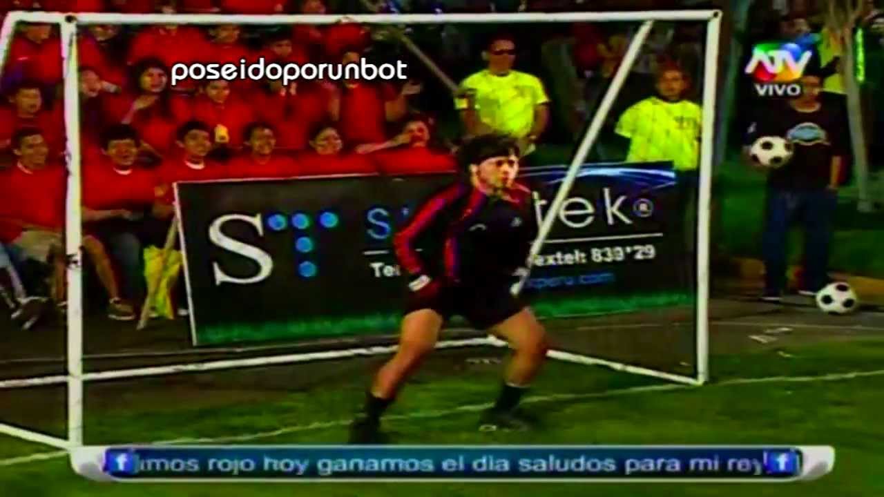 COMBATE: Zumba tapando penales en la COPA COMBATE 23/11/12