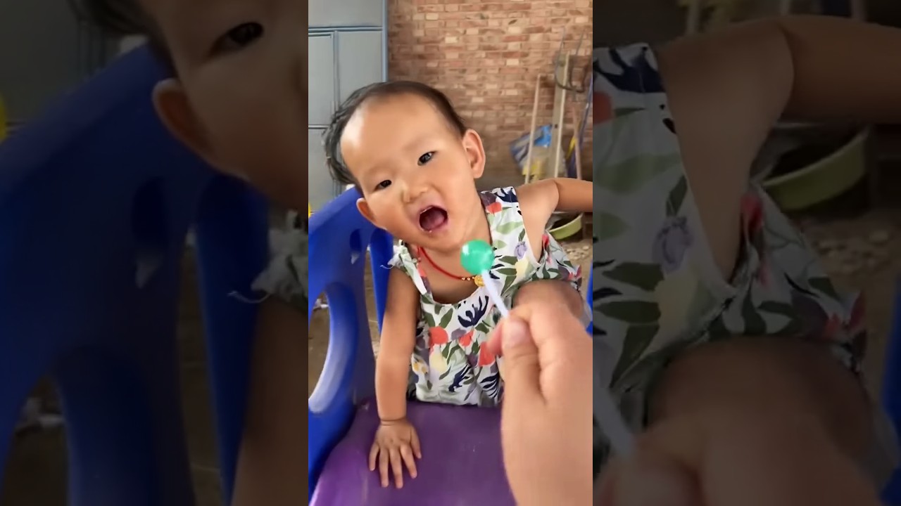 Счастливая и радостная семья