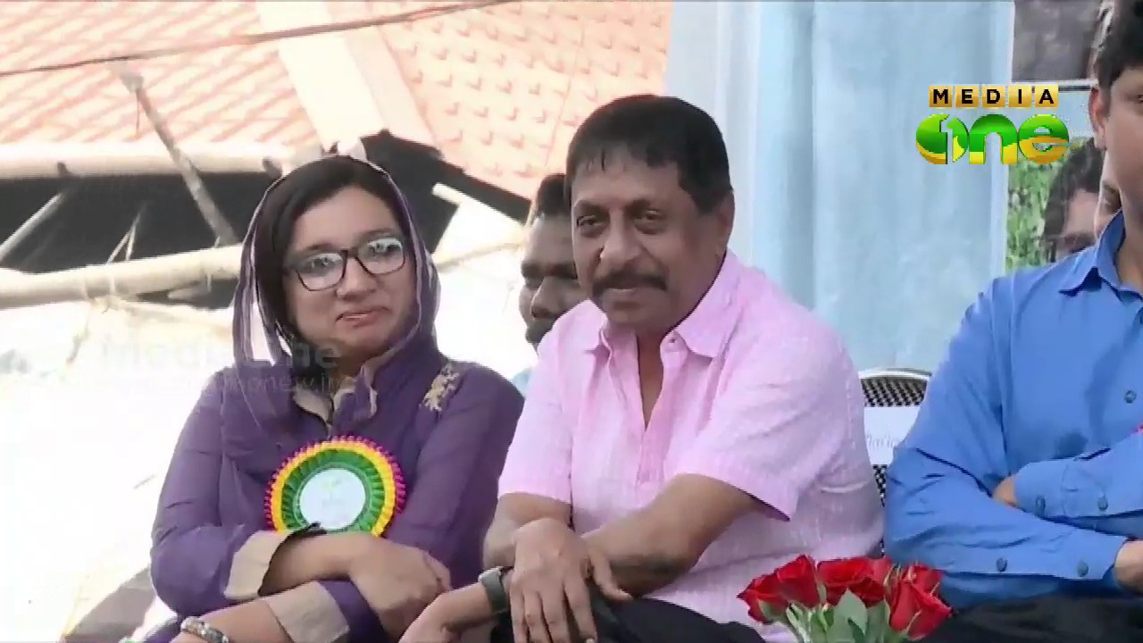 Mammootty and Sreenivasan 