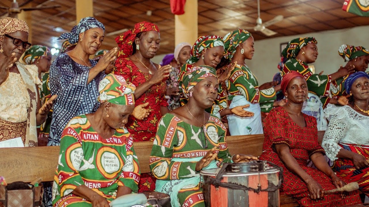 Kayan Duniya Banza - Zumuntan Matan ECWA 3 KEFFI 