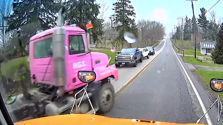 Truck narrowly misses Ohio school bus as brakes fail