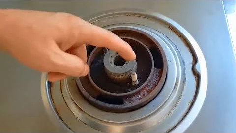 燃气灶打不着火，不要急着维修，动一动这个小机关，分分钟恢复打火 - 天天要闻