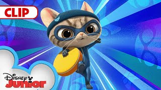 SuperKitties Chase Cat Burglar 🐱| SuperKitties | @disneyjunior