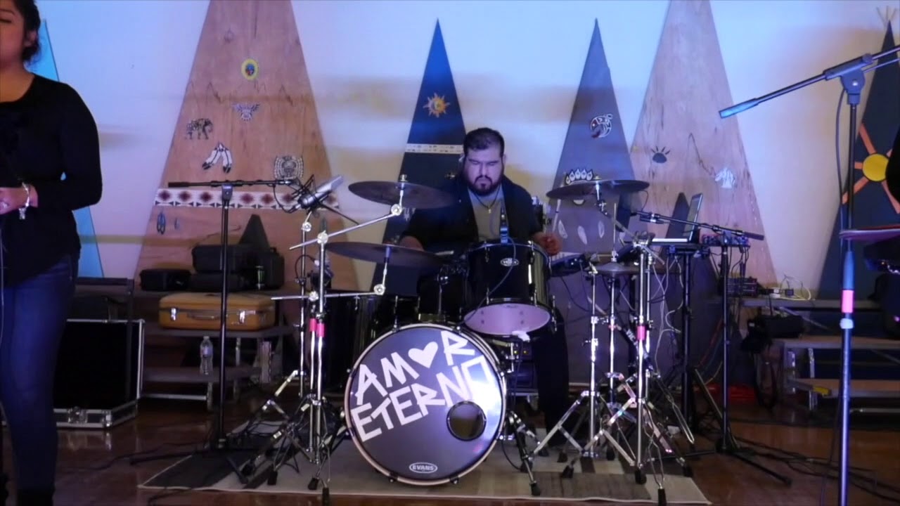 Grupo Amor Eterno - Varios de Nuestro Temas (Live)