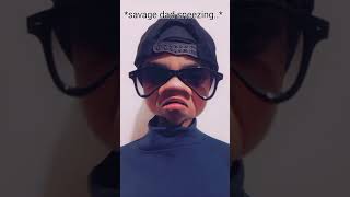 9 YEAR OLD ME SNEEZING VS SAVAGE DAD SNEEZING 😣🤧😂 #shorts