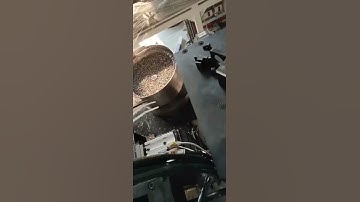 How to twist and lock up a guitar string (WhatsApp 86-13922926452)