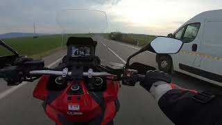 How 'hard' is to overtake on Honda XADV (very easy)