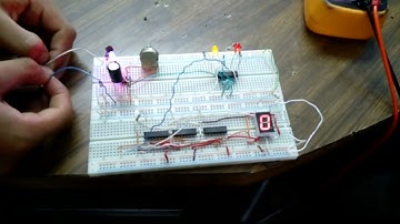 Desplegar HOLA en display de 7 segmentos