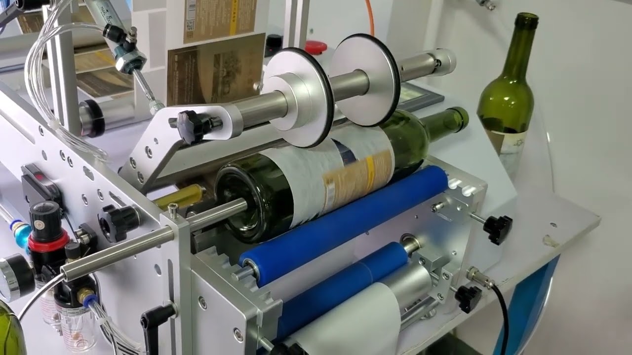 Red Wine Bottle Labeling Machine