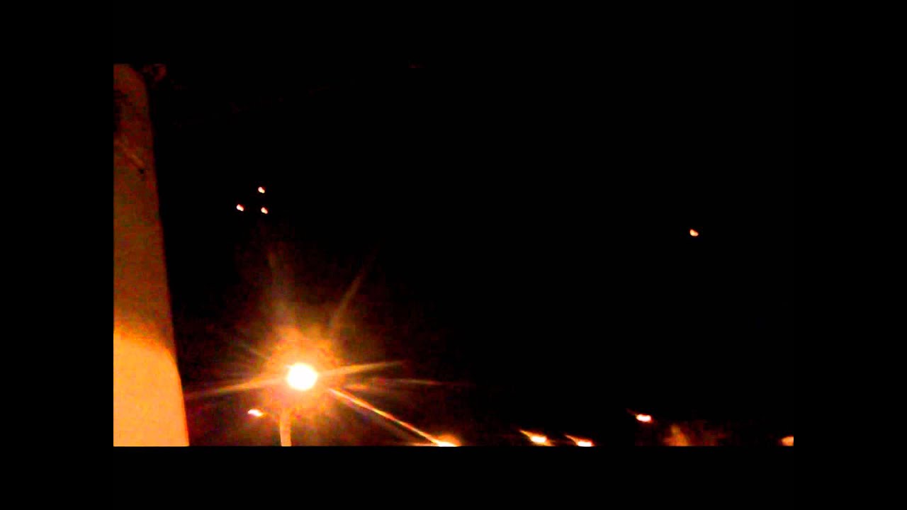 UFO in provincia di varese? numerose luci rosse in cielo.... YouTube