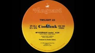 Twilight 22 - Mysterious (12' Electro Funk 1984)