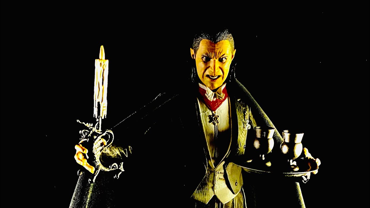 NECA Universal Monsters Ultimate Count Dracula Review - YouTube