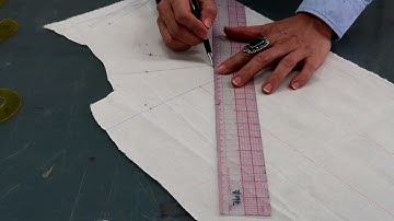 드레이핑 테크닉-4.2 스트레이트 원피스 앞판 마킹 및 정리(straight one-piece dress draping truing-Front)