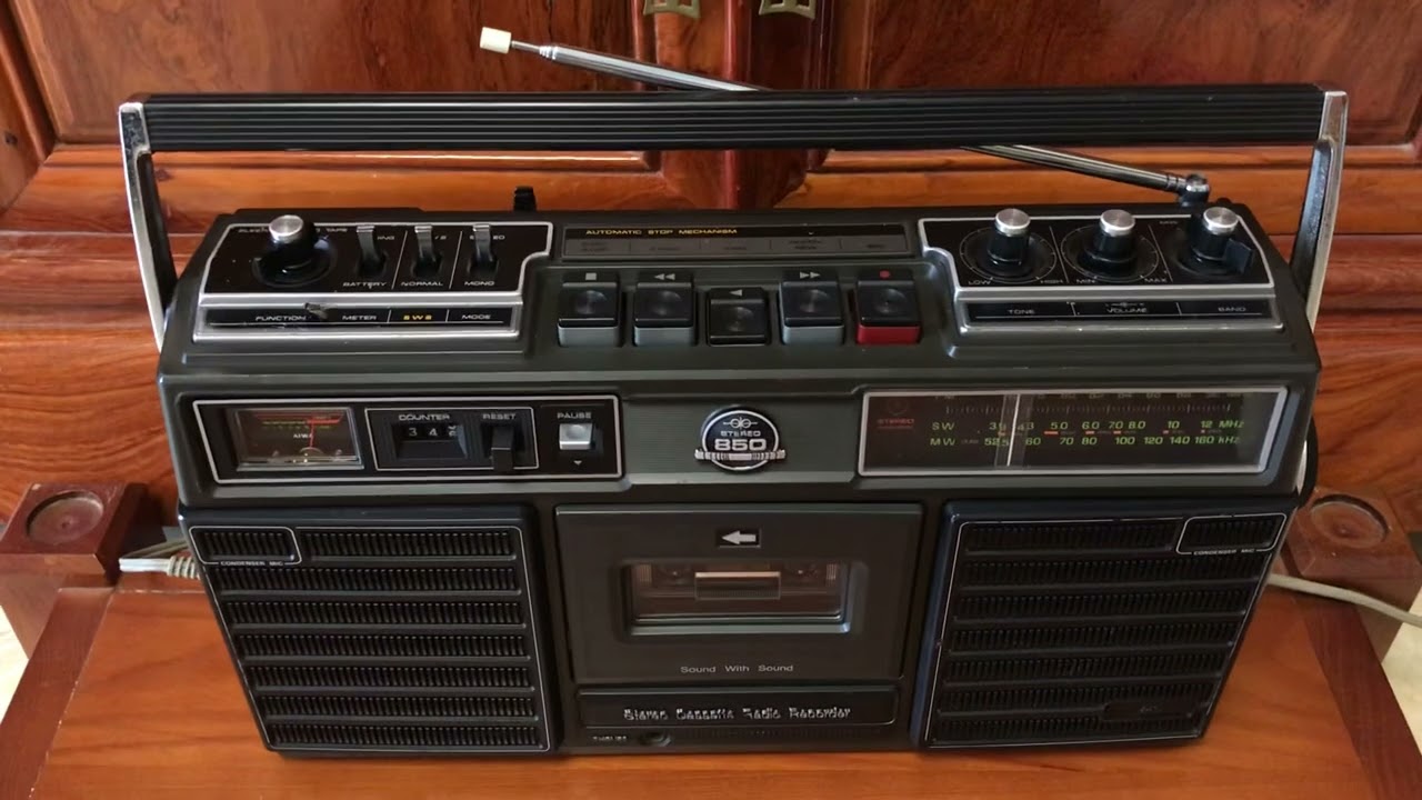 AIWA-TPR 850 - YouTube