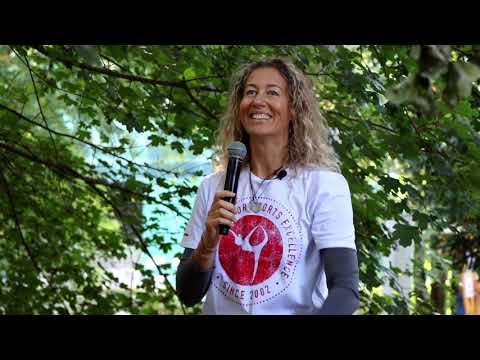 Video: Hodanje Na Vrućem Ugljenu - Alternativni Prikaz