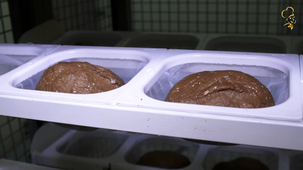 Meesterbakker Roodenrijs - Broodbakkers aan het werk.