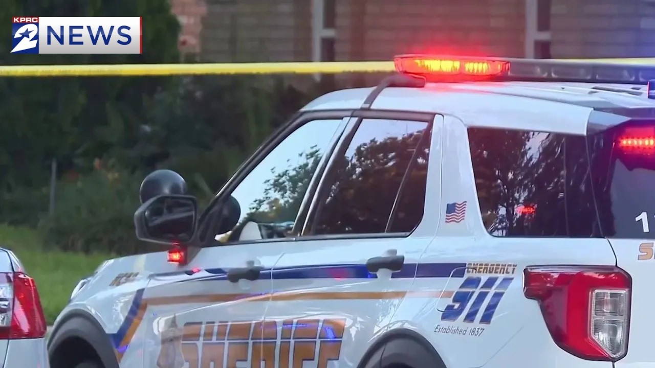 Man found shot inside of his vehicle - YouTube