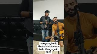 Bruno Norguini (Voz e Violão) e Mr. Lee (Gaita)