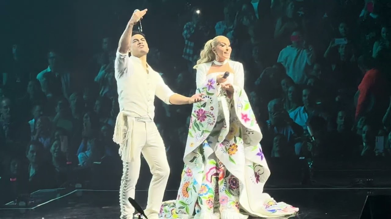 Carlos Rivera y Yuri - Ya no vives en mi (XX años Arena CDMX 4 julio 2024)