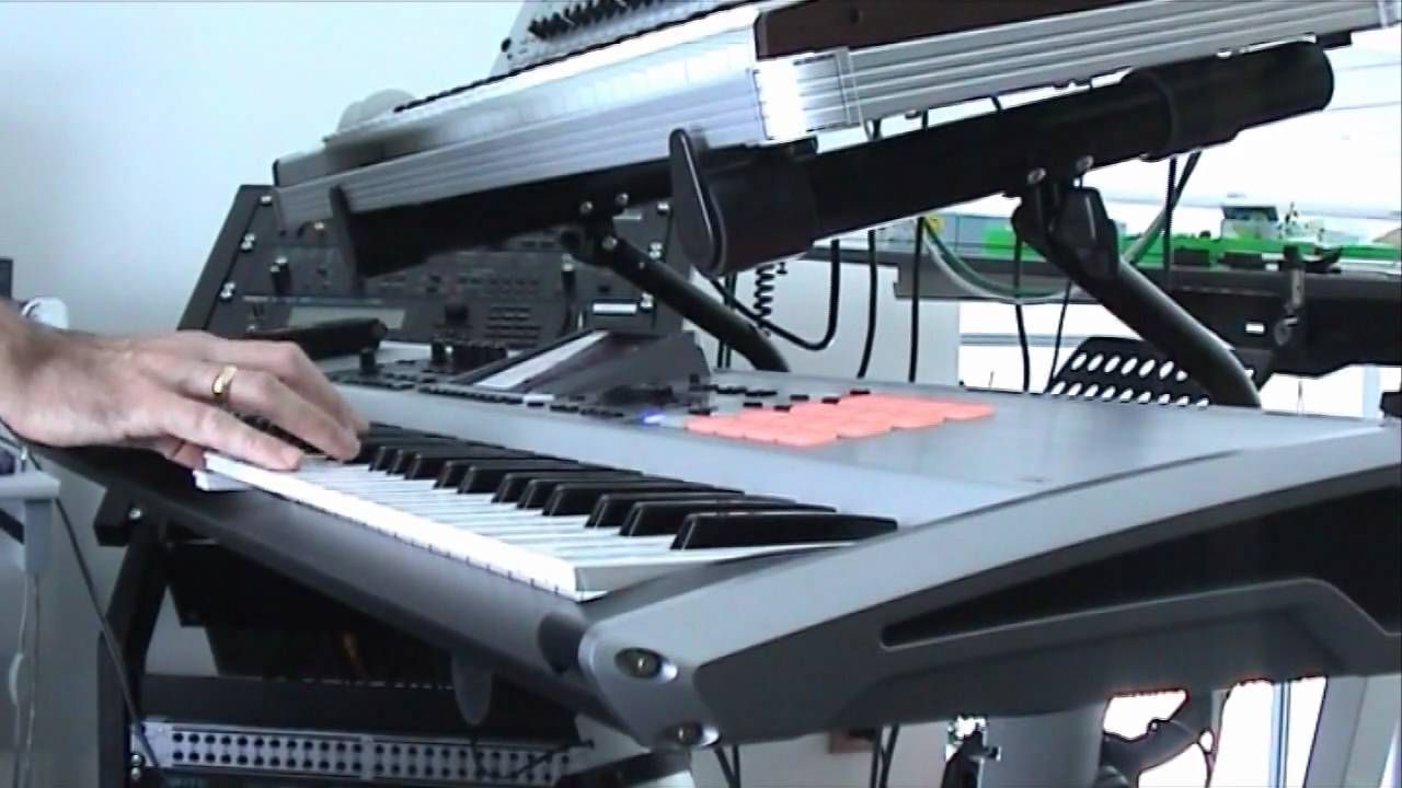 Polymoog Vox Humana on FantomX