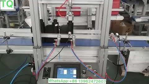 Automatic air leak testing machine for plastic containers