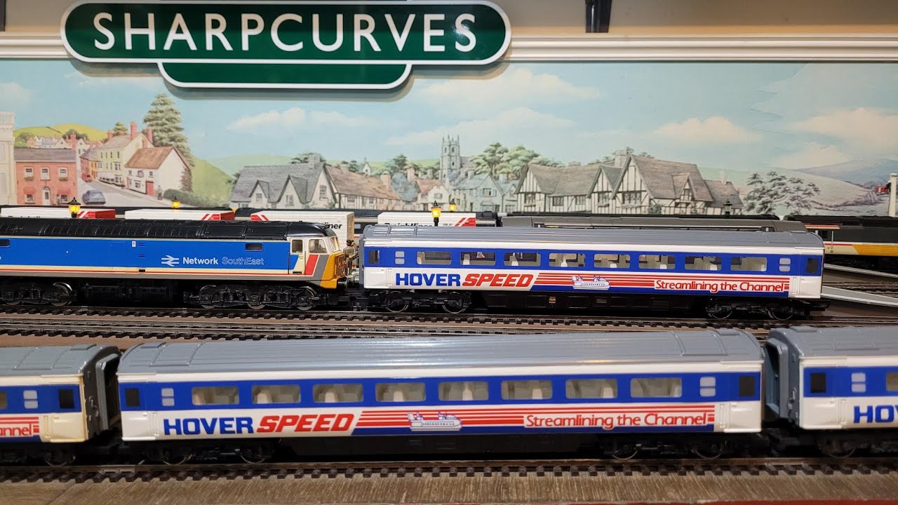 Hornby Hoverspeed coach