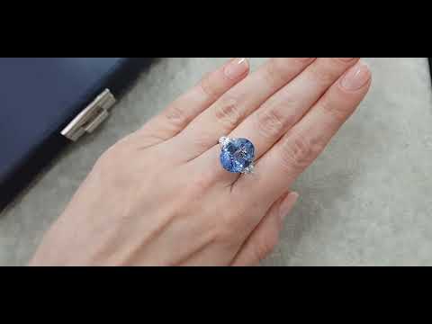 Cornflower blue sapphire in oval cut 11.54 ct, Sri Lanka Video  № 7