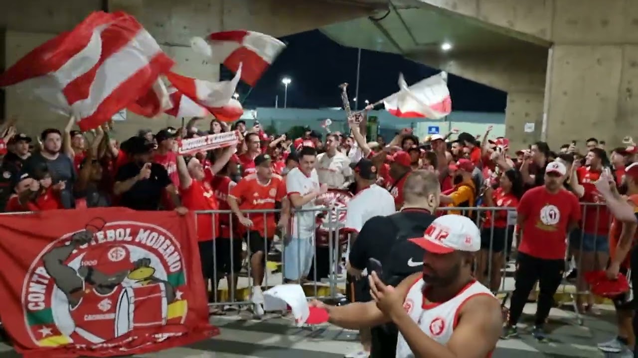 GUARDA POPULAR - RECEPÇÃO ROBERT RENAN (DIRETO DO AEROPORTO SALGADO FILHO)