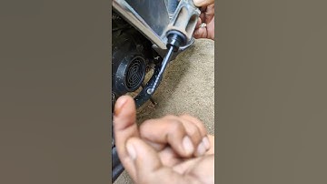 Thumbnail of changing oil dio scooty