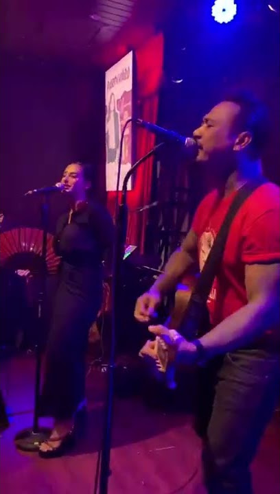 BARISAN BADAI | JRX feat NORA | konser di Kingsman Lombok
