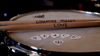 Ronnie Dunn - "Peace, Love, & Country Music" chords