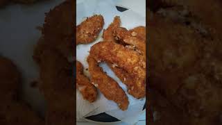 Repas du soir : tenders poulet et sauce ranch salade et pomme de terre à ma salardaise