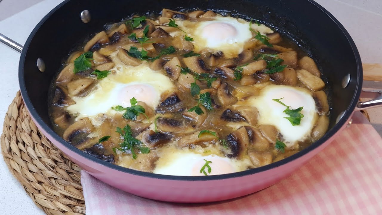 Cómo hacer champiñones en salsa con huevos cuajados paso a paso