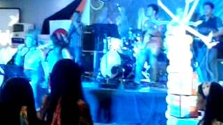 Ace Events Ft. Breakfast Club at Tanza Oasis for 96.3 Easy Rock Event (Give it up cover) screenshot 3