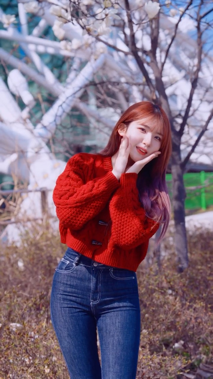 염세빈 치어리더의 '봄이야'