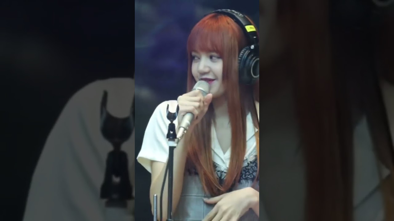 TIL: Blackpink's Lisa Manoban Is Reportedly Dating the World's