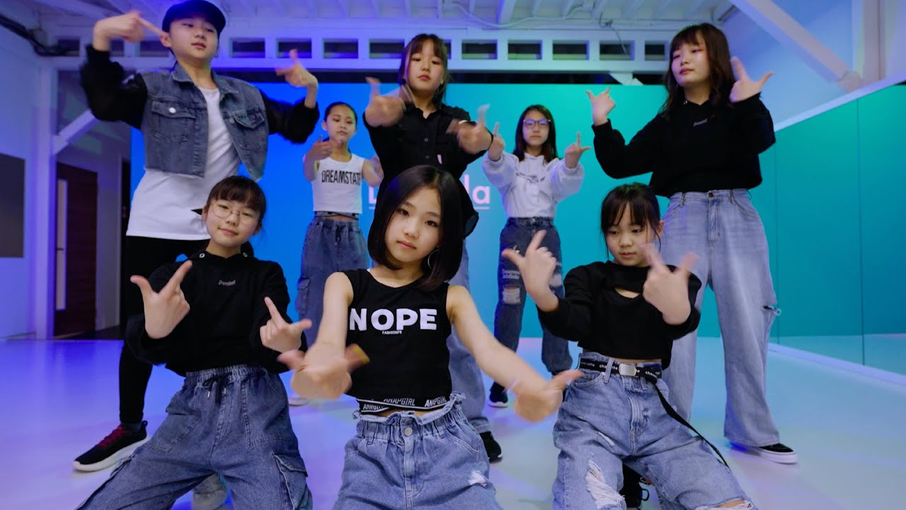 コスプレ　ダンス　ライト　4本セット RGBライト | 沼津、三島、伊豆市でダンス用レンタルスタジオ La-Ciela