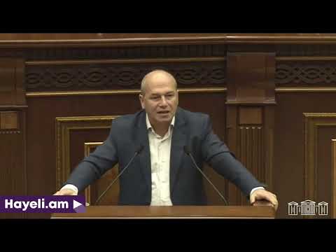 . Ալեն Սիմոնյանը պահանջեց անջատել Գեղամ Նազարյանի բարձրախոսը, երբ նա խոսում էր պատերազմից ու զոհերից