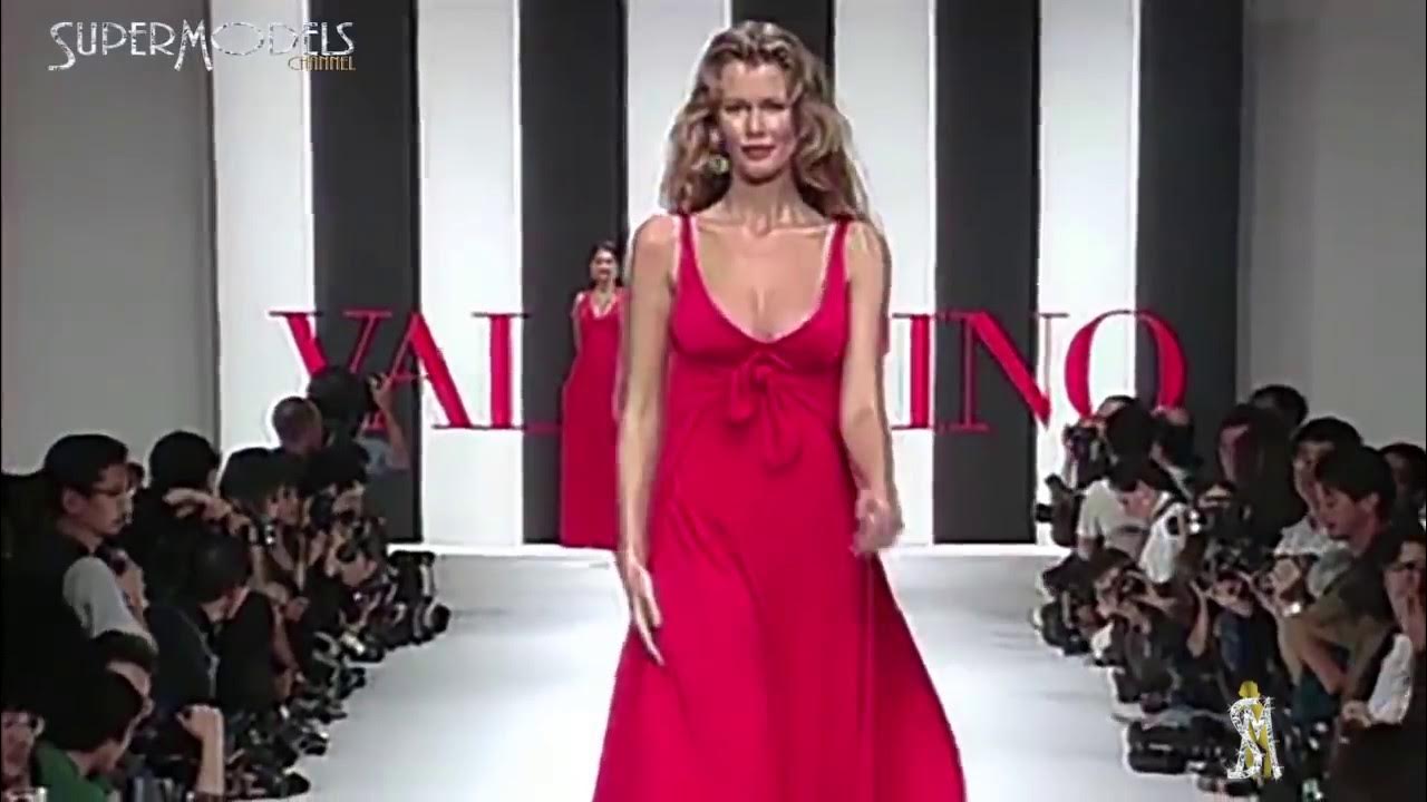 Claudia Schiffer Best Moments on Catwalk 1990 - 2000 part 1 by