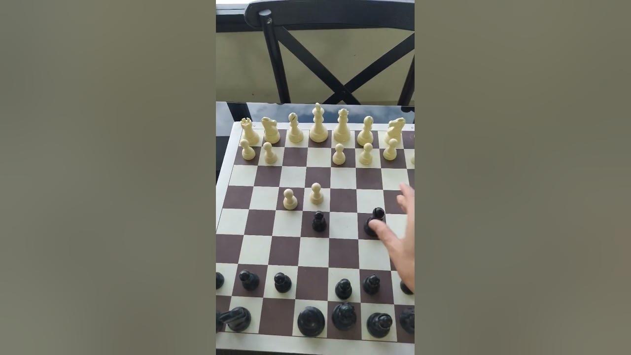 Magnus Carlsen enfrenta o GAMBITO DO REI