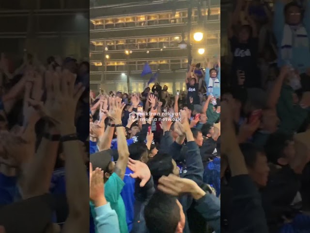 Viking Clap di Plaza Pikiran Rakyat, Pasca Kemenangan Persib Bandung class=