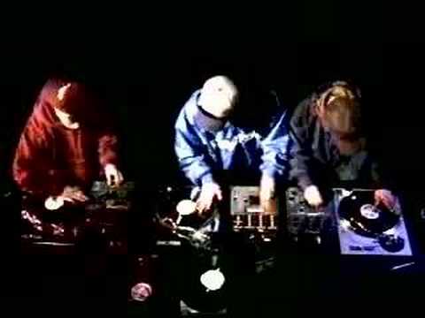 Invisibl Skratch Piklz — Invisibl Skratch Piklz vs Da Klamz Uv Deth