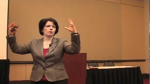 Powerful Presentation Skills: Organize Your Material Around Your Message