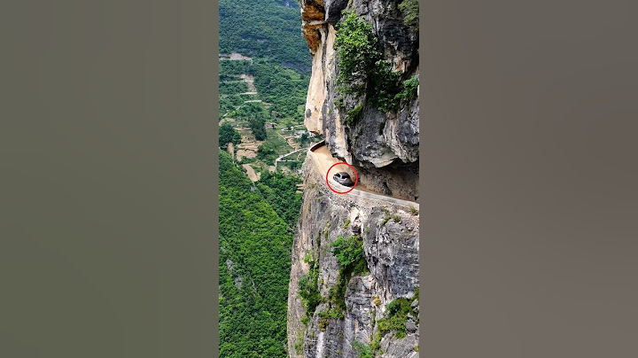 让无数老司机闻风丧胆的公路，重庆兰英大峡谷挂壁公路，开凿在千米悬崖上，隔着屏幕都瑟瑟发抖，你敢来挑战吗？ #travel #旅行