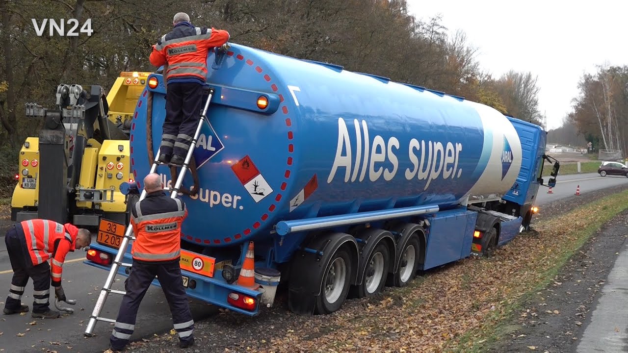 New 20.11.2021 - VN24 - Sichere Bergung eines festgefahrenen Kraftstoff Tanklastzuges