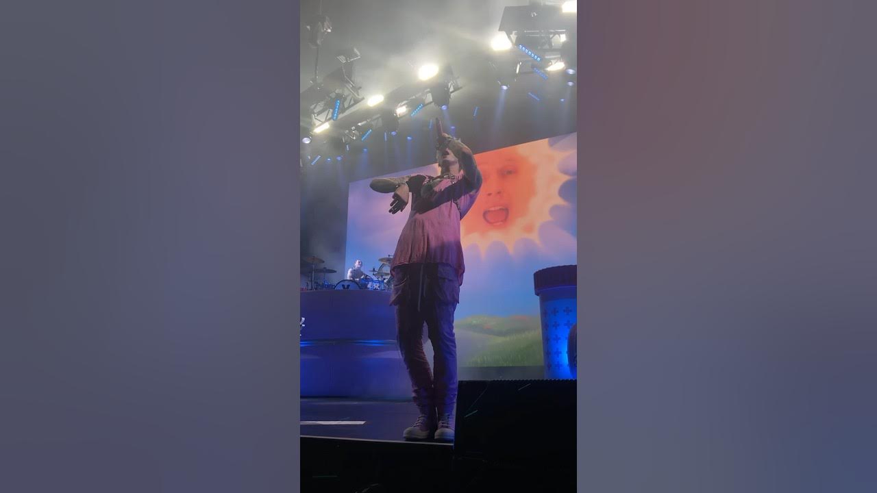 Machine Gun Kelly - Drunk Face (live) Machine Gun Kelly - Drunk Face (live)
