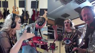 Download Lagu Level 42’s Mark King \u0026 Marlee King live from The Summerhouse Studio MP3 Download Lagu Level 42’s Mark King \u0026 Marlee King live from The Summerhouse Studio MP3